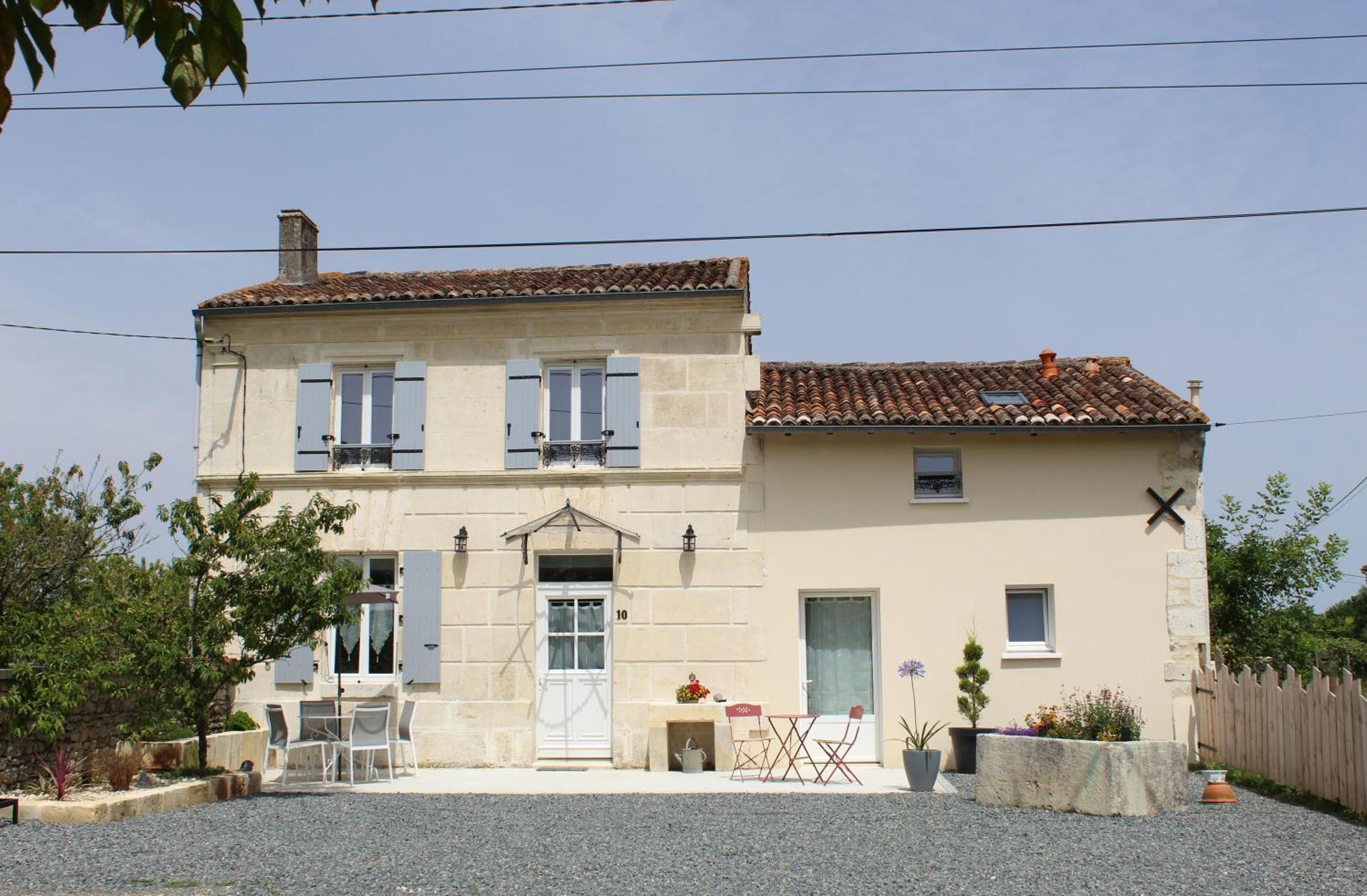 Le Gite Du Verger Saint-Bris-des-Bois Exteriör bild